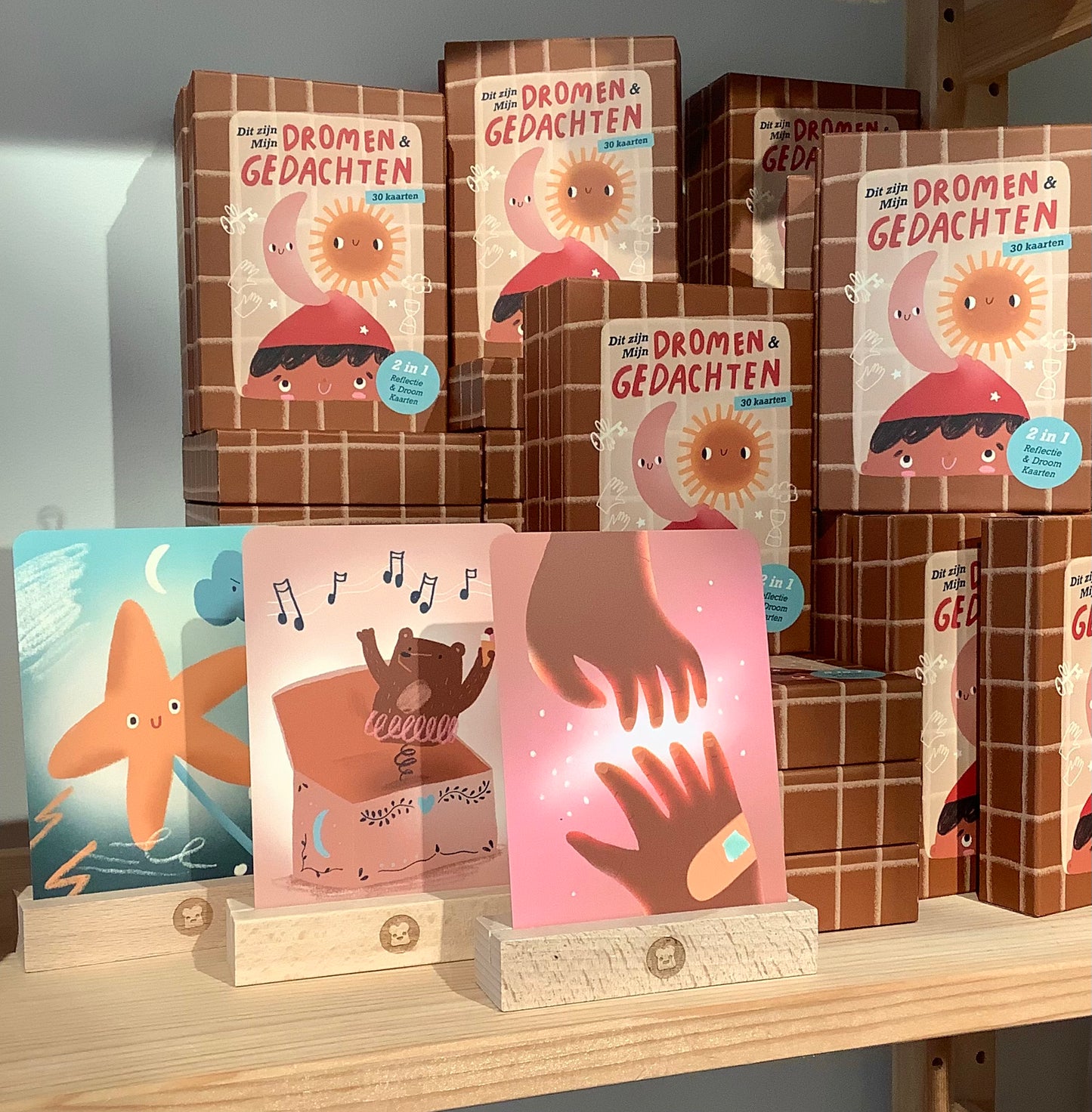 Houten kaartenhoudertje